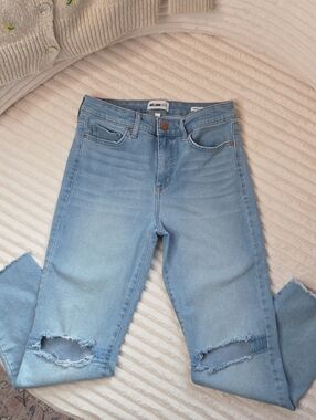 William Rast High Rise Skinny Jeans, Light Wash 28/ 7"